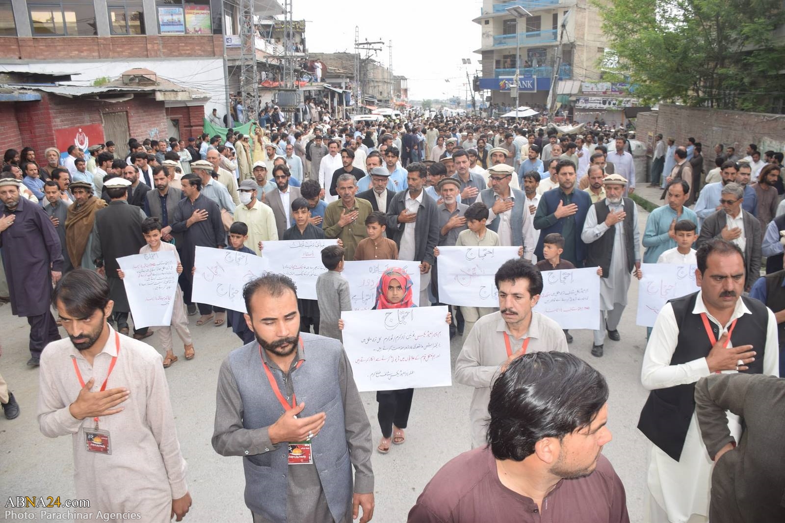 Photos: Thousands of Pakistanis attend funeral prayers of Parachinar  martyred Shia teachers