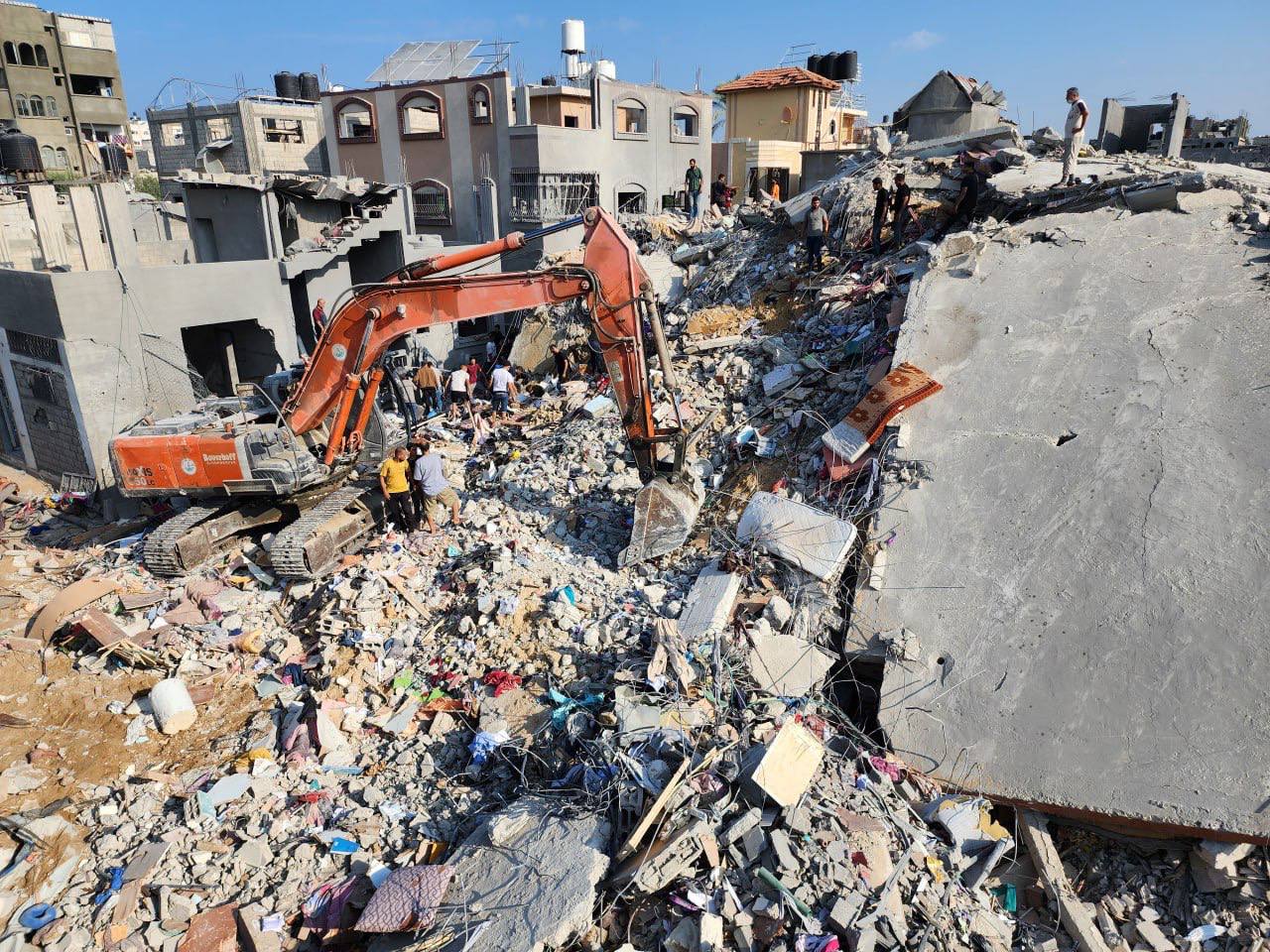 Photos: Palestinian Citizens Inspect Their Homes Destroyed By Israeli ...