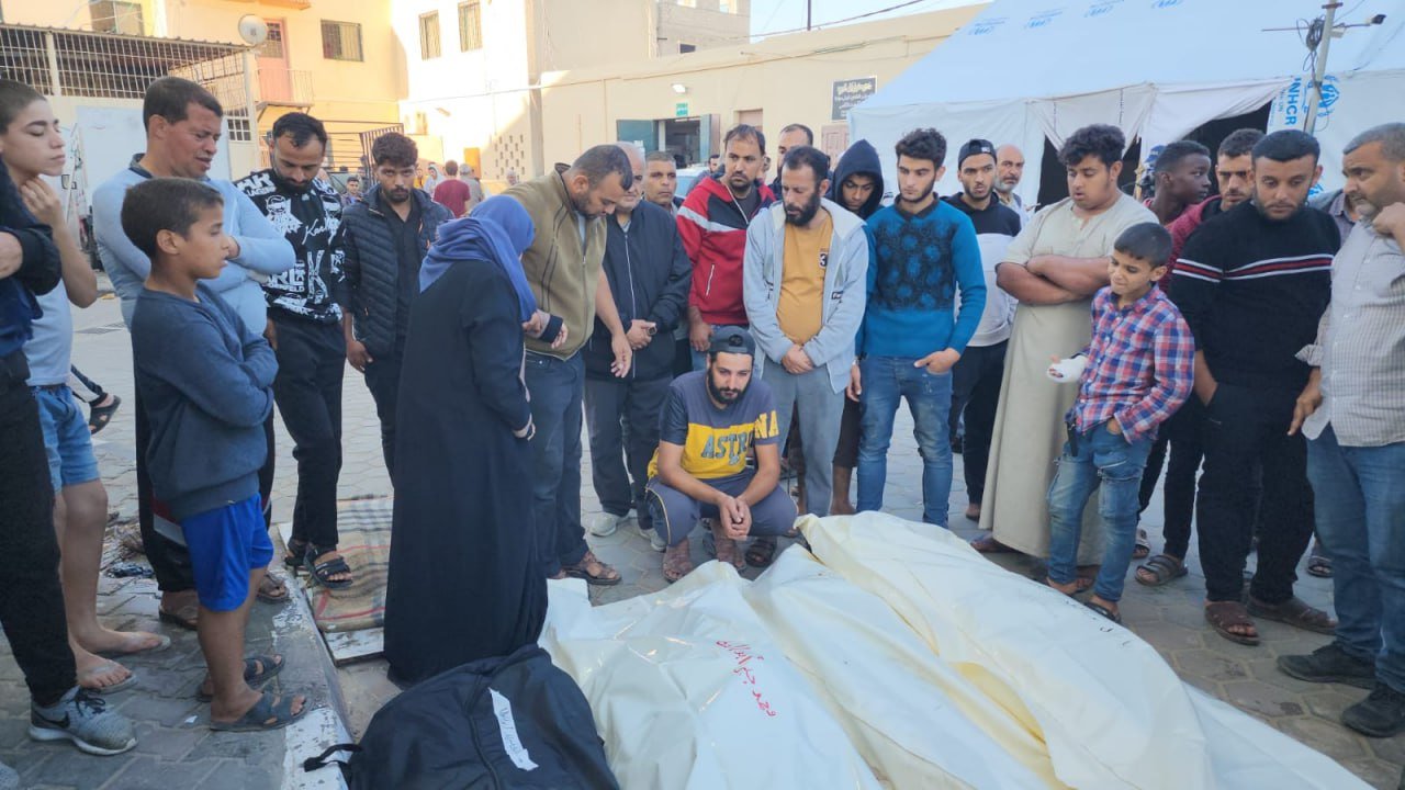 Photos: Funeral prayers for victims of Israeli massacres in central Gaza