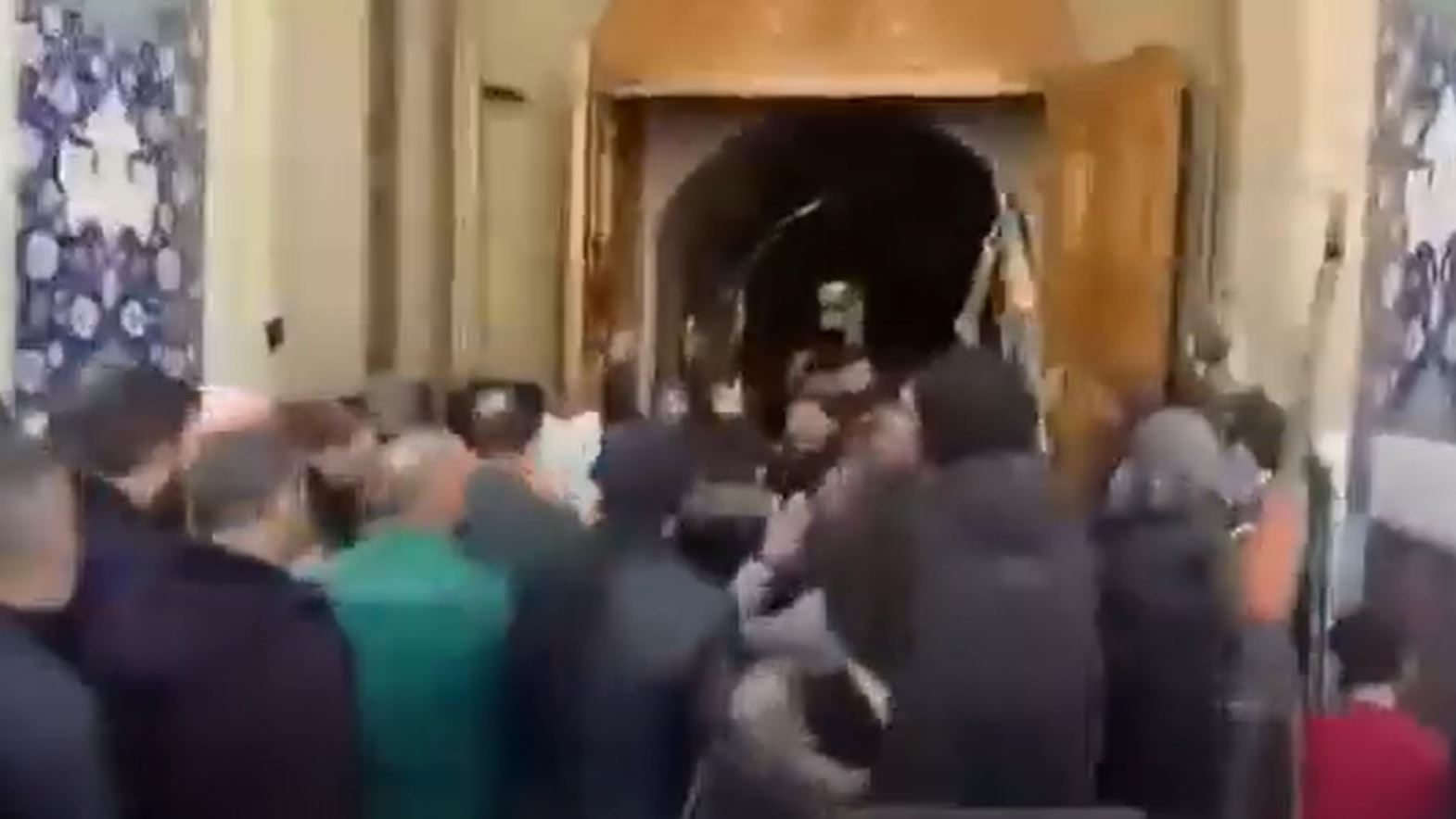 Videos: Tahrir Al-Sham Terrorists Enter Holy Shrine Of Sayyida Zainab ...