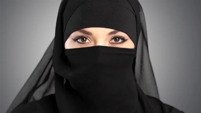 Quebec Bans Muslim Women Full Face Veils