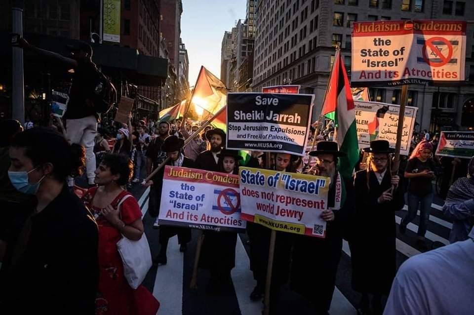 Photos: Hundreds Of Pro-Palestinian Protesters Marched In Manhattan, NY ...